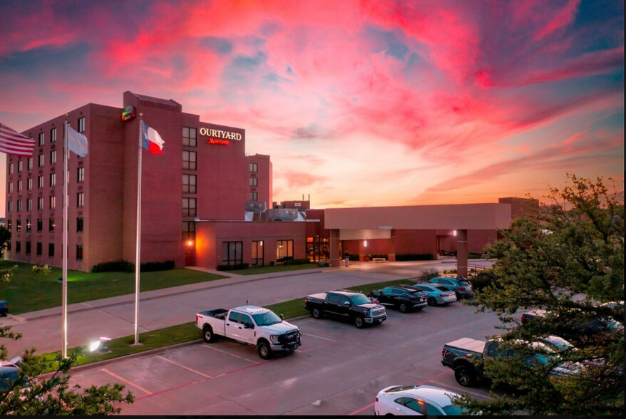 More Photos Of 1721 E Central Texas Expy, Killeen Hotel For Sale