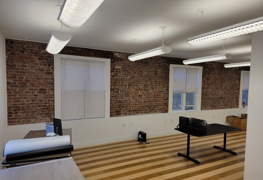 More Photos Of 18-24 Johnson Ave, Hackensack Medical For Lease