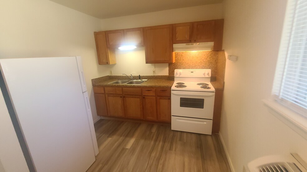 More Photos Of 711 S Austin Ave, Tulia Apartments For Sale