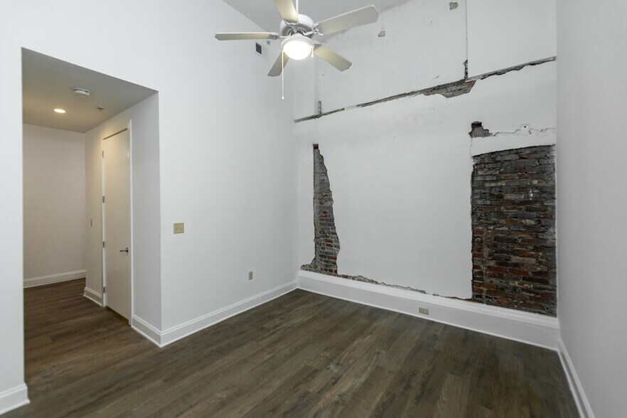 More Photos Of 60 S Main St, Memphis Apartments For Sale