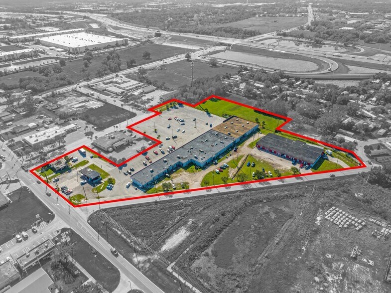 More Photos Of 425 W Silver Star Rd, Ocoee General Retail For Sale