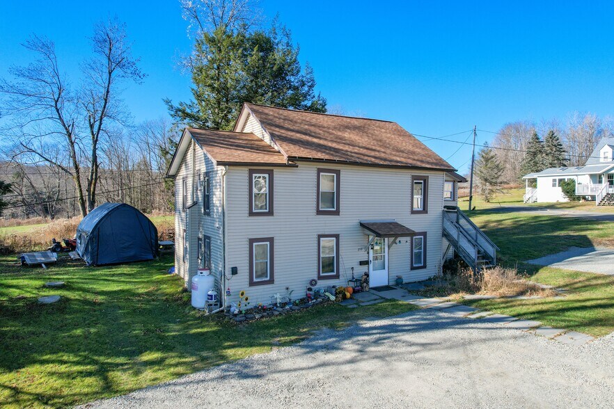 More Photos Of 263 Como Rd, Lake Como Specialty For Sale