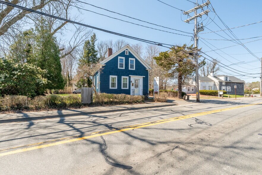 More Photos Of 1406 Tucker Rd, Dartmouth Office For Sale