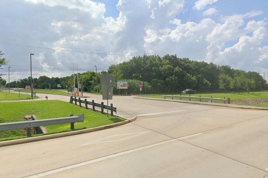 More Photos Of 0 Monroe Rd, Houston Land For Sale