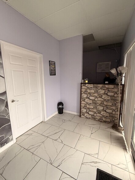 More Photos Of 1813-1823 Alpine Ave, Navarre Unknown For Lease