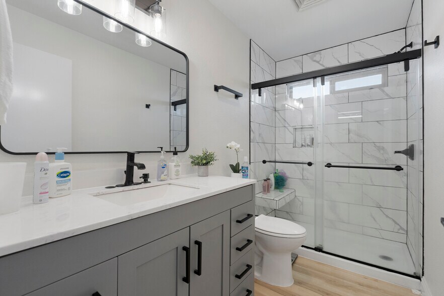 More Photos Of 1455 US Highway 101 S, Crescent City Hotel For Sale