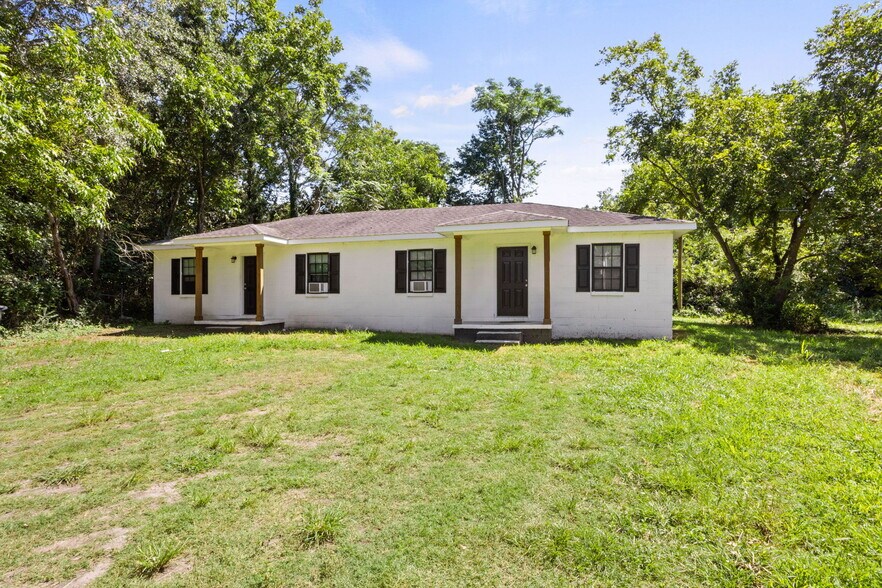 More Photos Of 1204 Evergreen St, Anderson Apartments For Sale