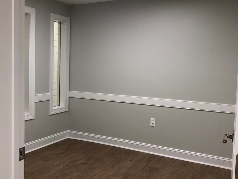 More Photos Of 445 Western Blvd, Jacksonville Medical For Lease