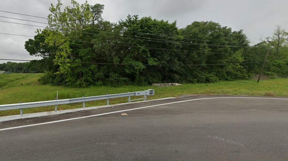 More Photos Of 100 FM 2004, Lake Jackson Land For Sale