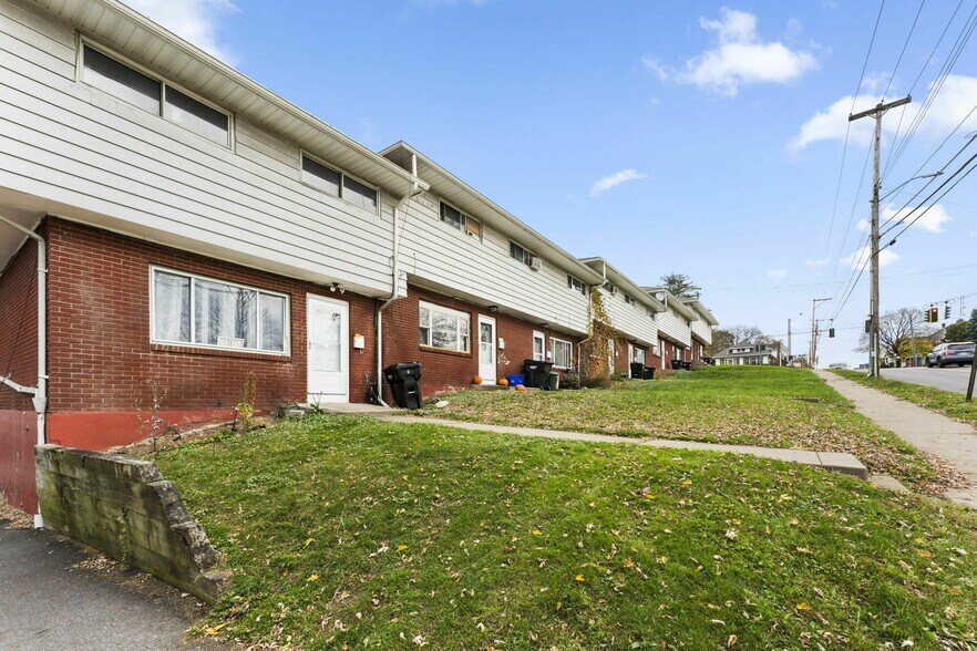 More Photos Of 101 Hooper Rd, Endicott Apartments For Sale