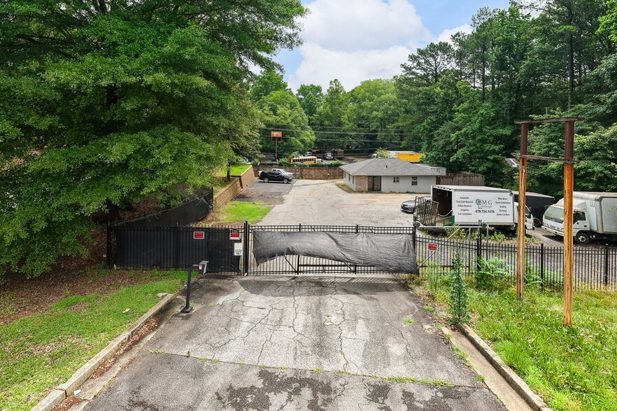 More Photos Of 2291 South Cobb Dr, Smyrna Office For Sale