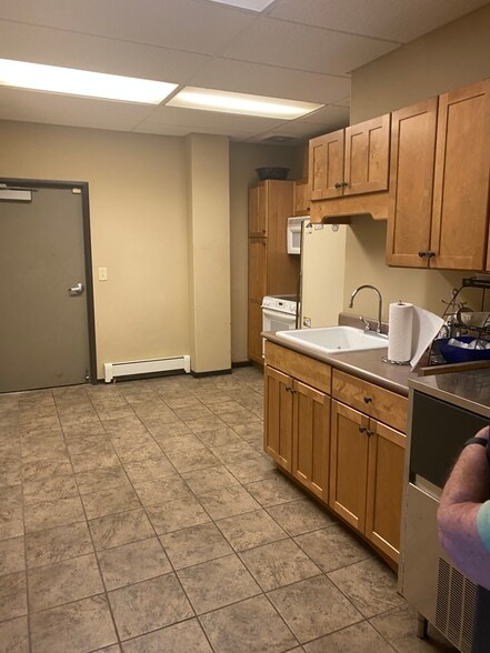 More Photos Of 7770 Venture St, Colorado Springs Warehouse For Lease