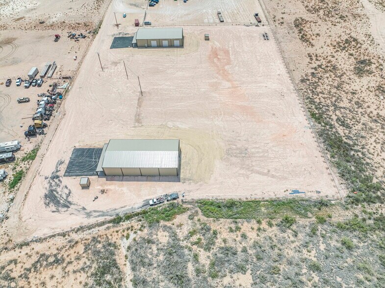 More Photos Of 14010 W Silver Fox Trl, Odessa Warehouse For Lease