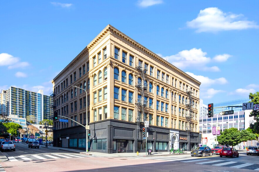 Primary Photo Of 249-259 S Broadway, Los Angeles Apartments For Lease