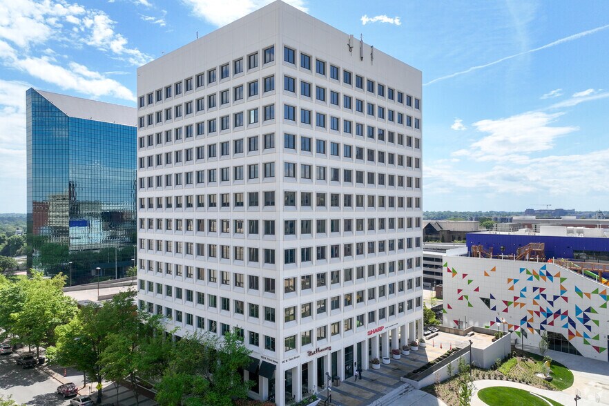 Primary Photo Of W 3rd St, Winston-Salem Coworking Space