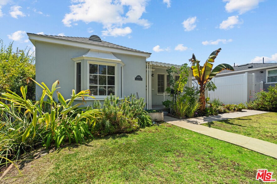 More Photos Of 1630 Franklin St, Santa Monica Multifamily For Sale