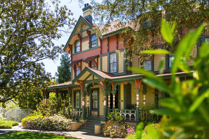 More Photos Of 333 G St, San Rafael Apartments For Sale