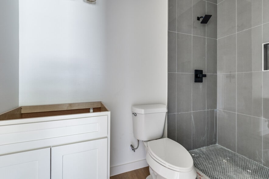 More Photos Of 504 O Connor Rd, Irving Multifamily For Sale