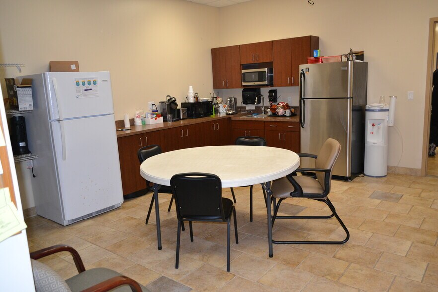 More Photos Of 6606 Stadium Dr, Zephyrhills Medical For Sale