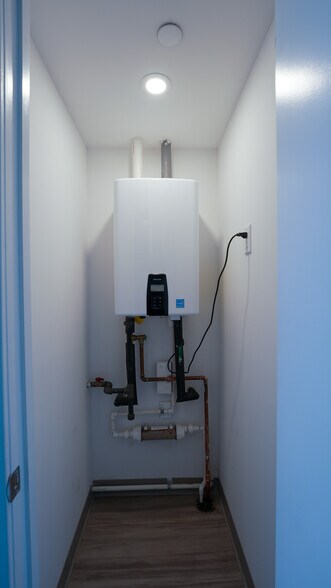 More Photos Of 523-531 Middle Neck Rd, Great Neck Apartments For Sale