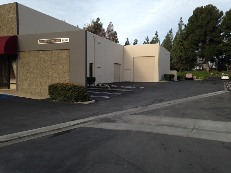 More Photos Of 14201-14211 Chambers Rd, Tustin Manufacturing For Lease