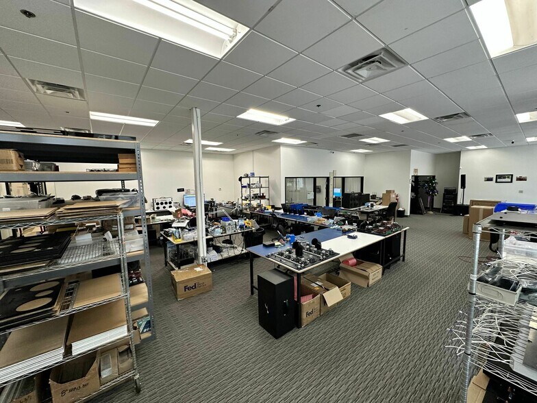 More Photos Of 1548 N Tech Blvd, Gilbert Manufacturing For Lease
