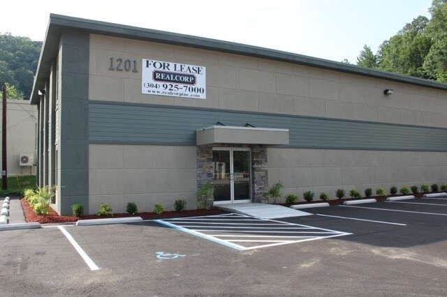 More Photos Of 1201 Greenbrier St, Charleston Office For Lease