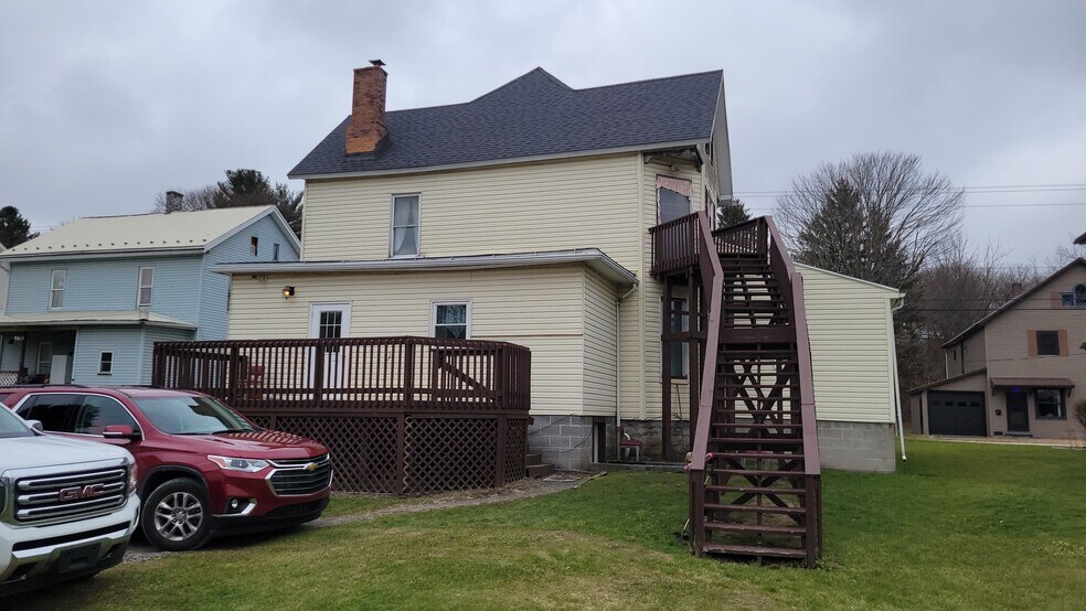 More Photos Of 522 Main St, Rockwood Specialty For Sale