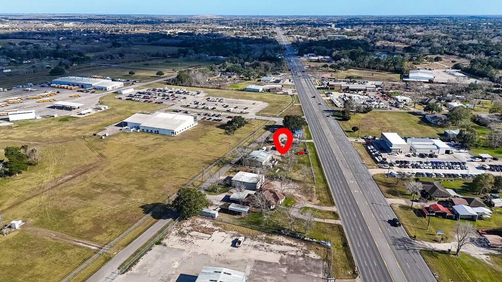 More Photos Of 2900 W Highway 6, Alvin Warehouse For Sale