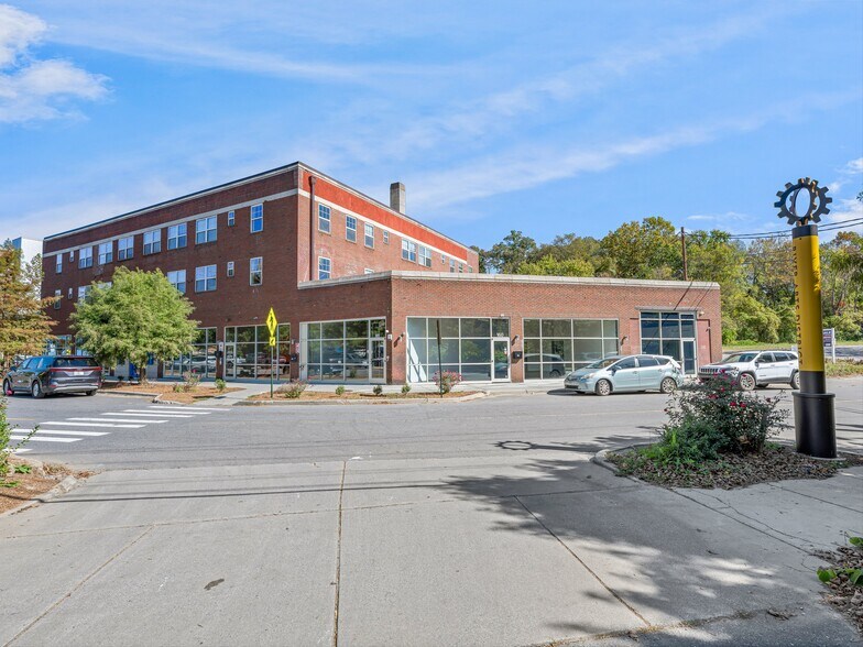 Primary Photo Of 408 Depot St, Asheville Medical For Sale