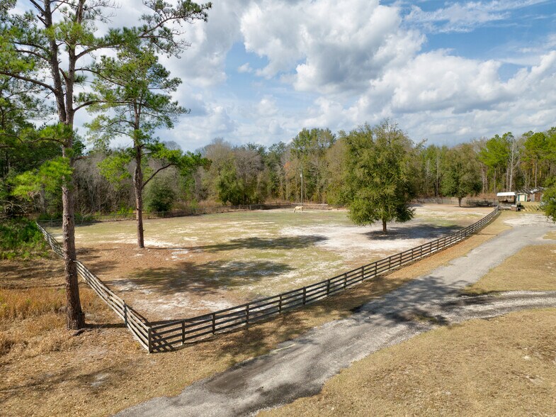 More Photos Of 6012 Long Branch Rd, Jacksonville Horse Stables For Sale