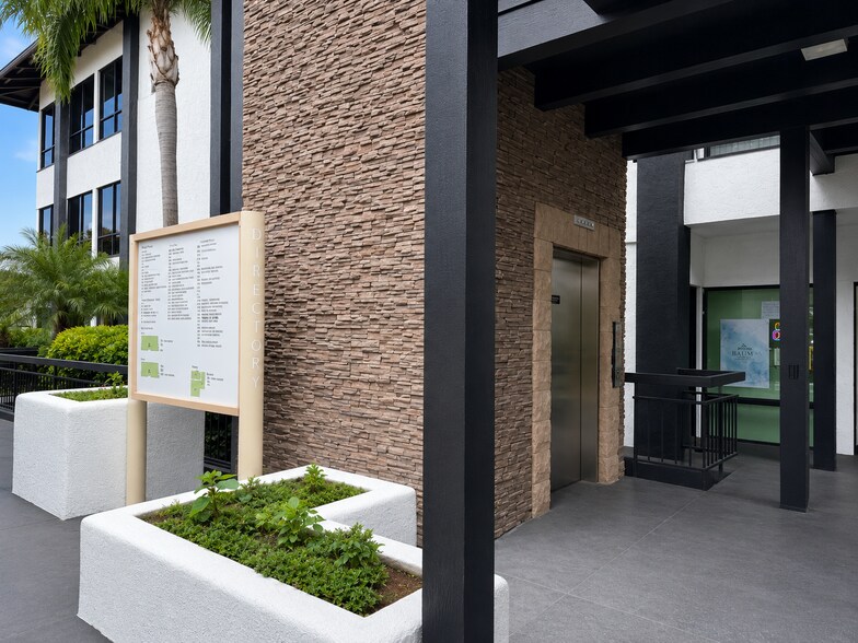 More Photos Of 6920 Miramar Rd, San Diego Loft Creative Space For Lease