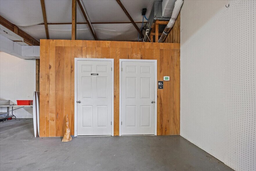 More Photos Of 551625 Us-1, Hilliard Freestanding For Sale