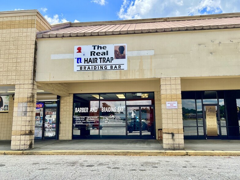 More Photos Of 1627 S Lumpkin Rd, Columbus Storefront For Sale