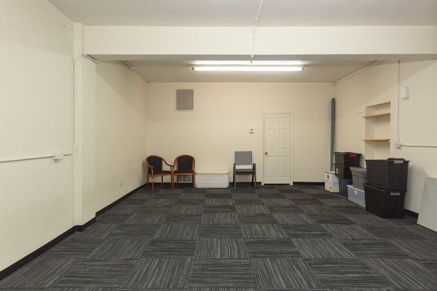 More Photos Of 6001 State Rd, Parma Restaurant For Sale