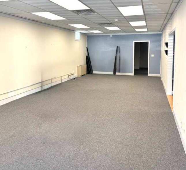 More Photos Of 2 Weston St, Wilbraham General Retail For Sale