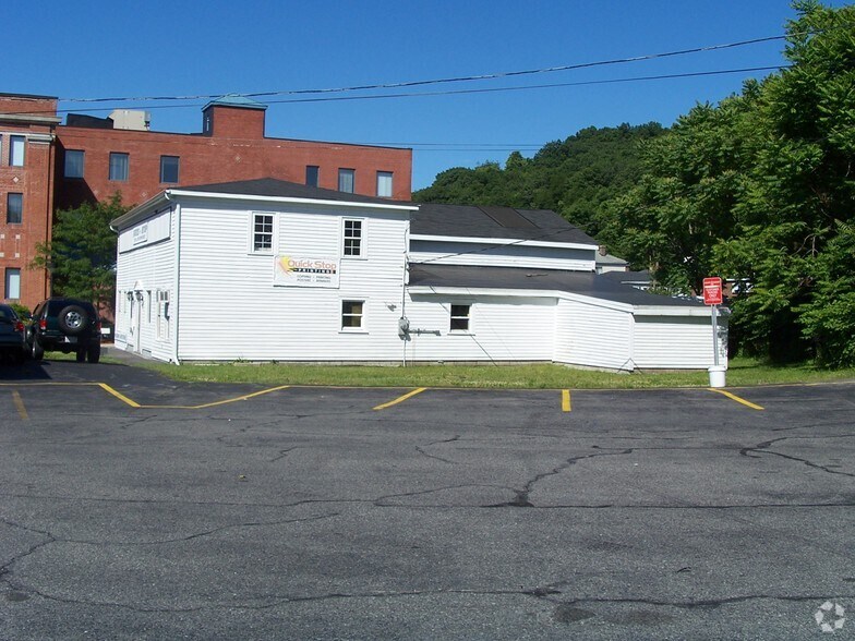 More Photos Of 340 Shrewsbury St, Worcester Freestanding For Sale