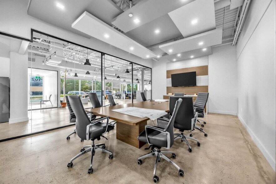 More Photos Of 2770 14th Ave, Markham Office For Lease
