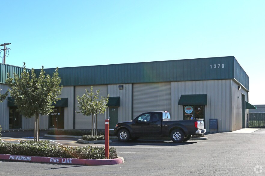 More Photos Of 1378 E Turner Rd, Lodi Warehouse For Lease