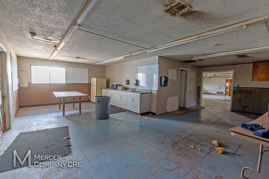 More Photos Of 340 S Eckroat St, Oklahoma City Unknown For Lease