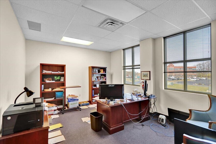 More Photos Of 1350 Broadcasting Rd, Wyomissing Office For Sale