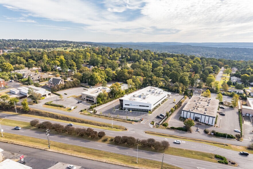 More Photos Of 1021 Montgomery Hwy, Vestavia Hills Medical For Lease