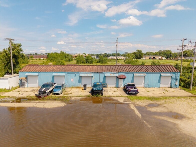Primary Photo Of 432 S Byrkit Ave, Mishawaka Warehouse For Sale