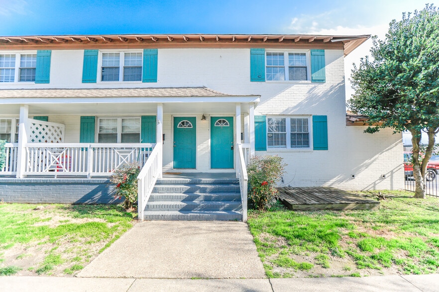 More Photos Of 831 W Ocean View Ave, Norfolk Apartments For Sale