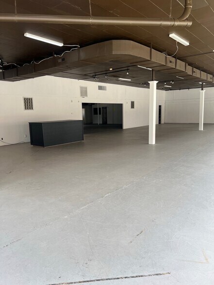 More Photos Of 101 N Poplar St, Aberdeen Storefront For Sale