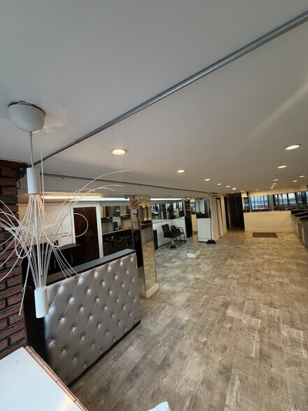 More Photos Of 7508 Metropolitan Ave, Middle Village Storefront Retail Residential For Lease