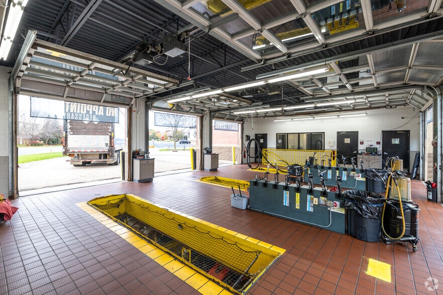 More Photos Of 7479 Egan Dr, Savage Auto Repair For Sale