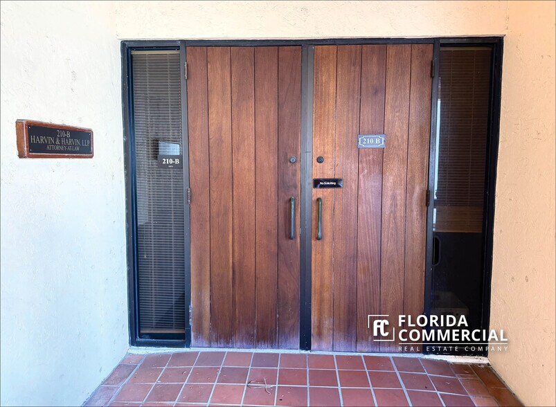 More Photos Of 900 SE Ocean Blvd, Stuart Medical For Lease