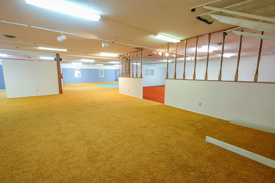 More Photos Of 1126-1150 Main Ave, Tillamook Storefront For Lease