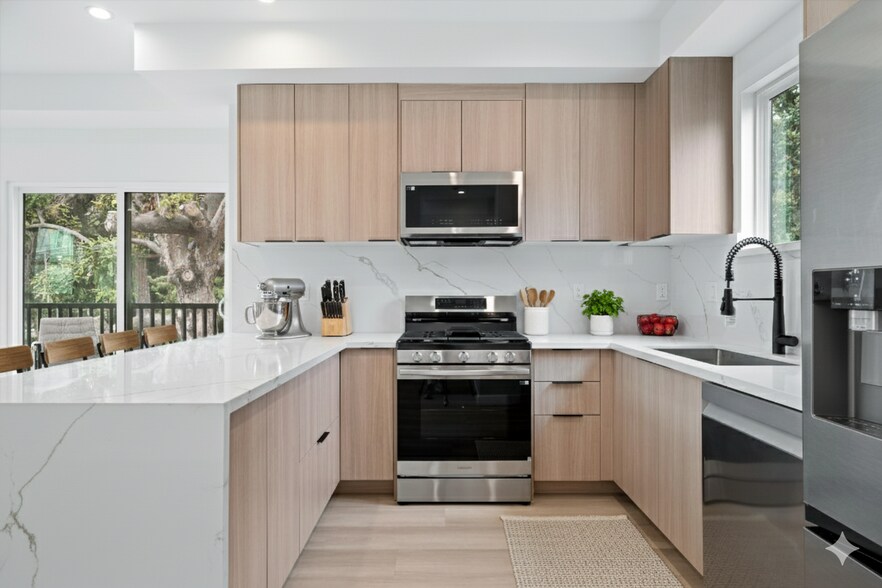 More Photos Of 1840 Stoner Ave, Los Angeles Multifamily For Sale